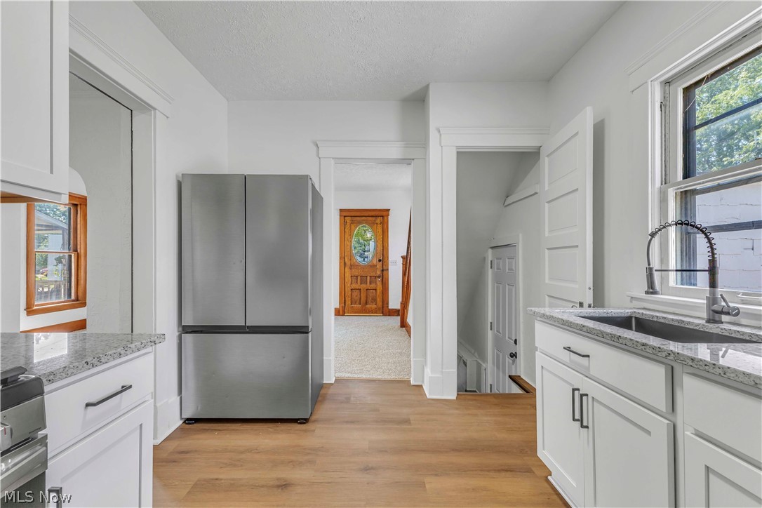 909 Lake Avenue Property Photo 10