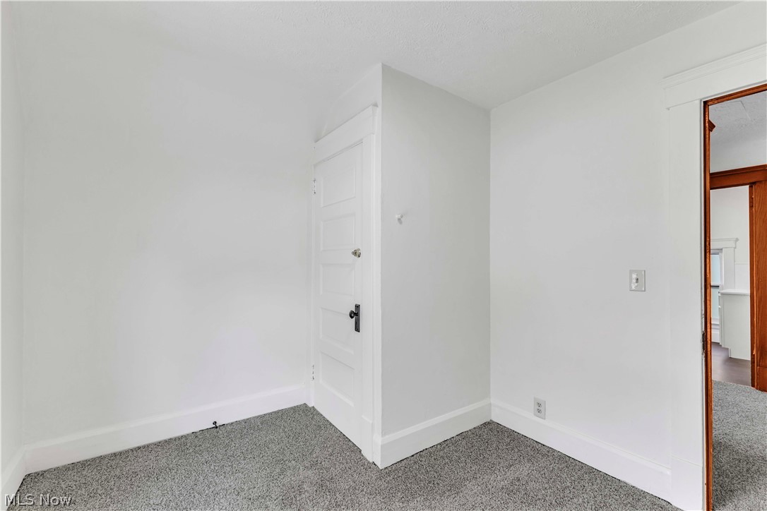909 Lake Avenue Property Photo 25