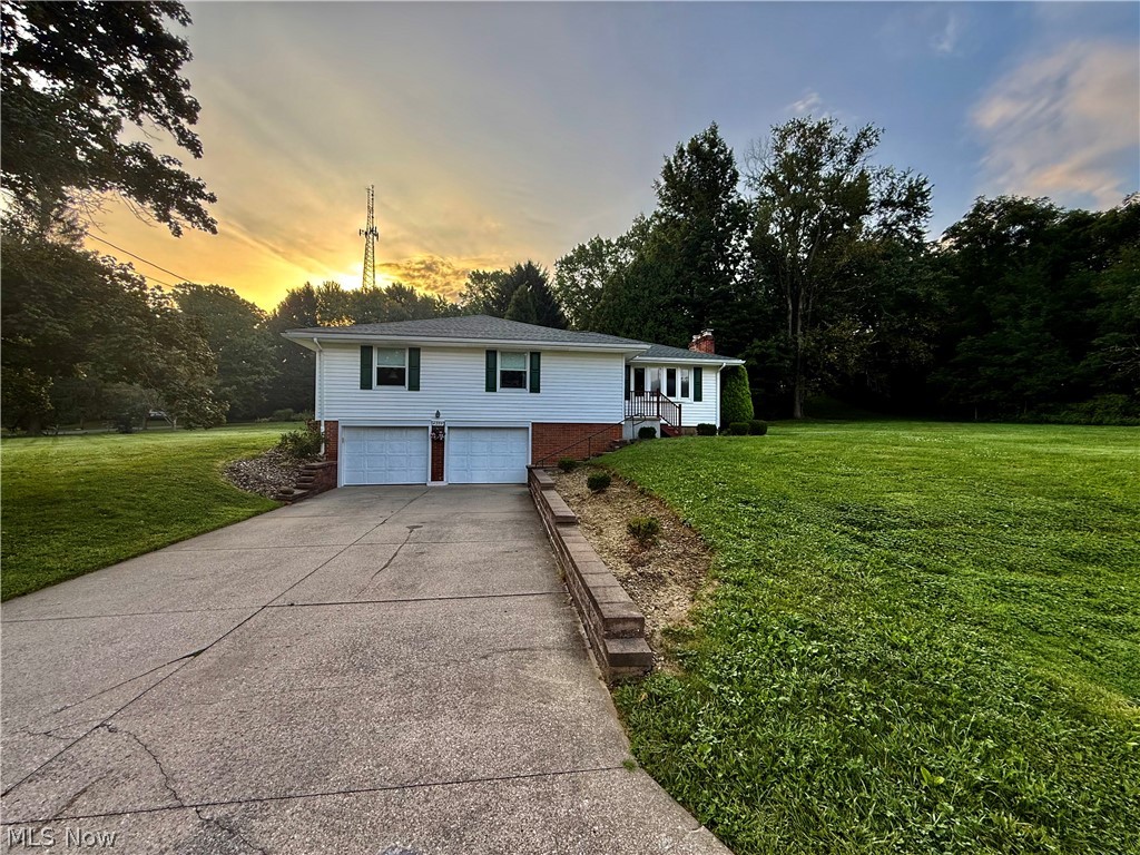 4205 Marks Avenue Property Photo 2