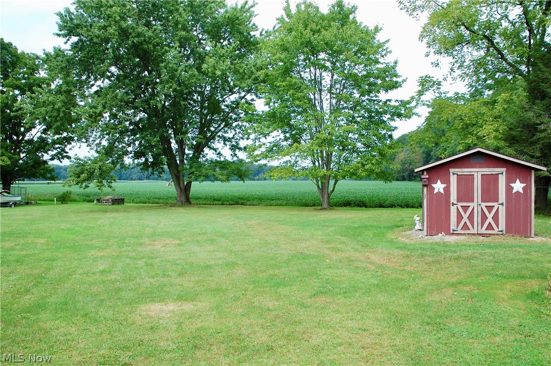 4992 Doylestown Road Property Photo 6