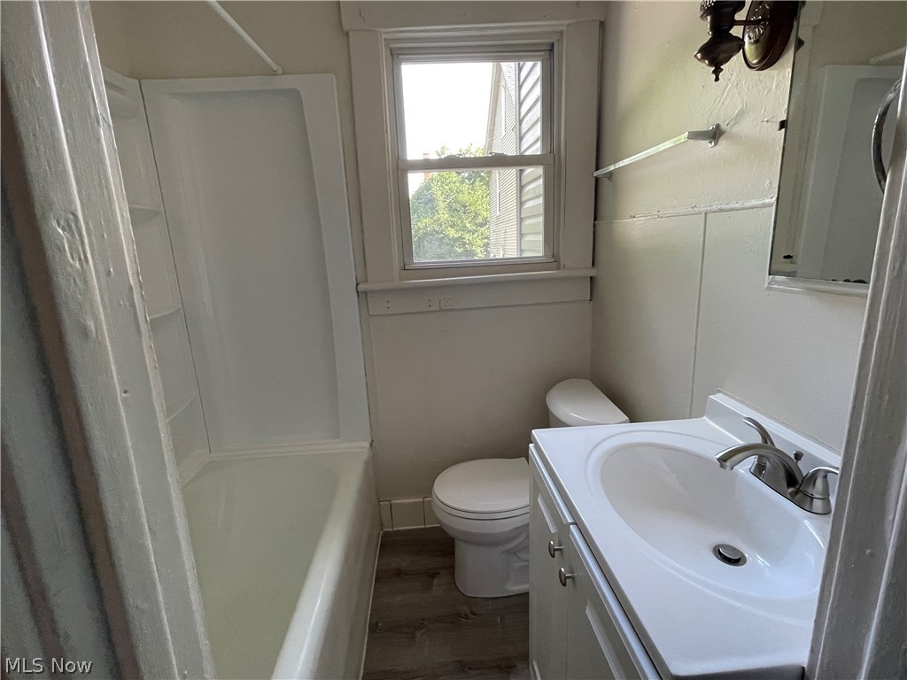 84 Rhodes Avenue 2 Property Photo 22