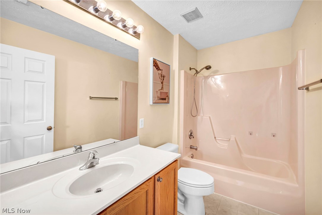 5157 Shillings Way Property Photo 28