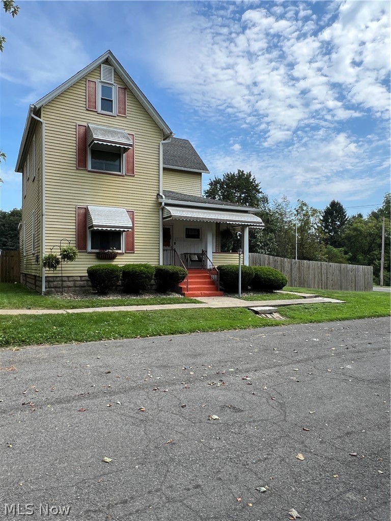 108 Thomas Street Property Photo 1
