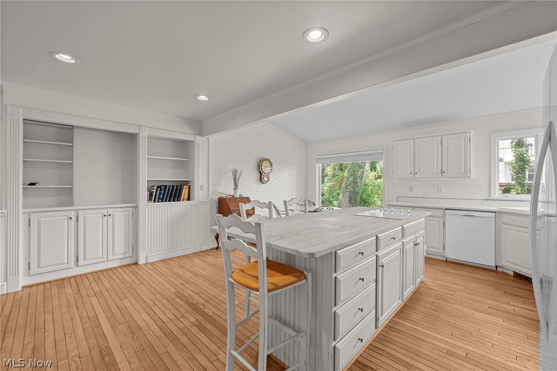 411 Gateway Boulevard Property Photo 14