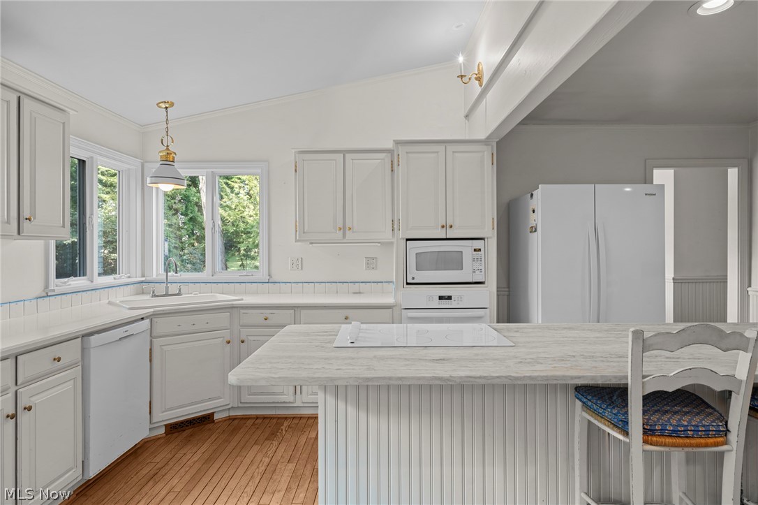 411 Gateway Boulevard Property Photo 18