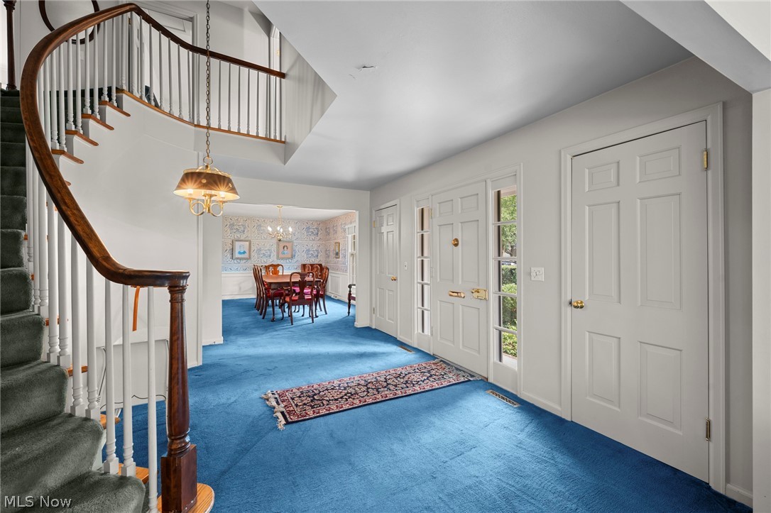 411 Gateway Boulevard Property Photo 19