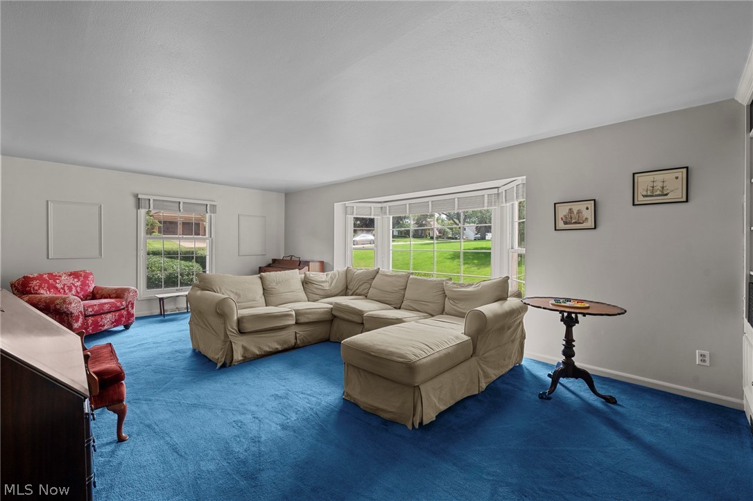 411 Gateway Boulevard Property Photo 23