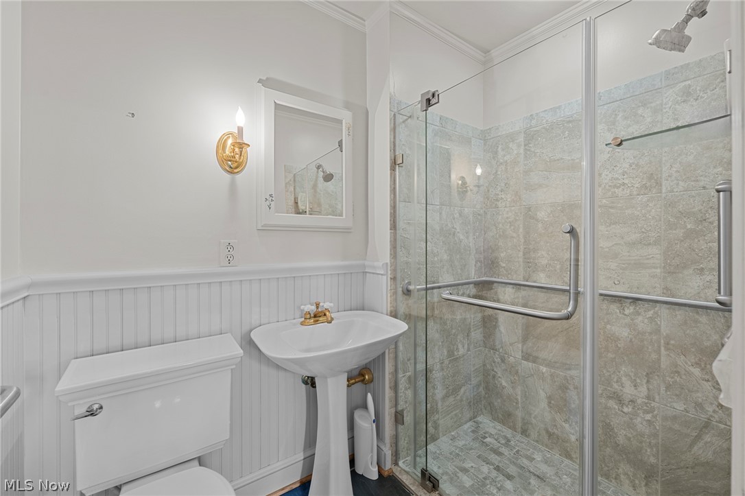 411 Gateway Boulevard Property Photo 38