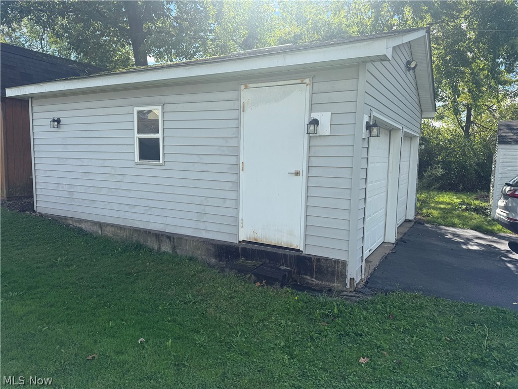 117 Gilbert Avenue Property Photo 43