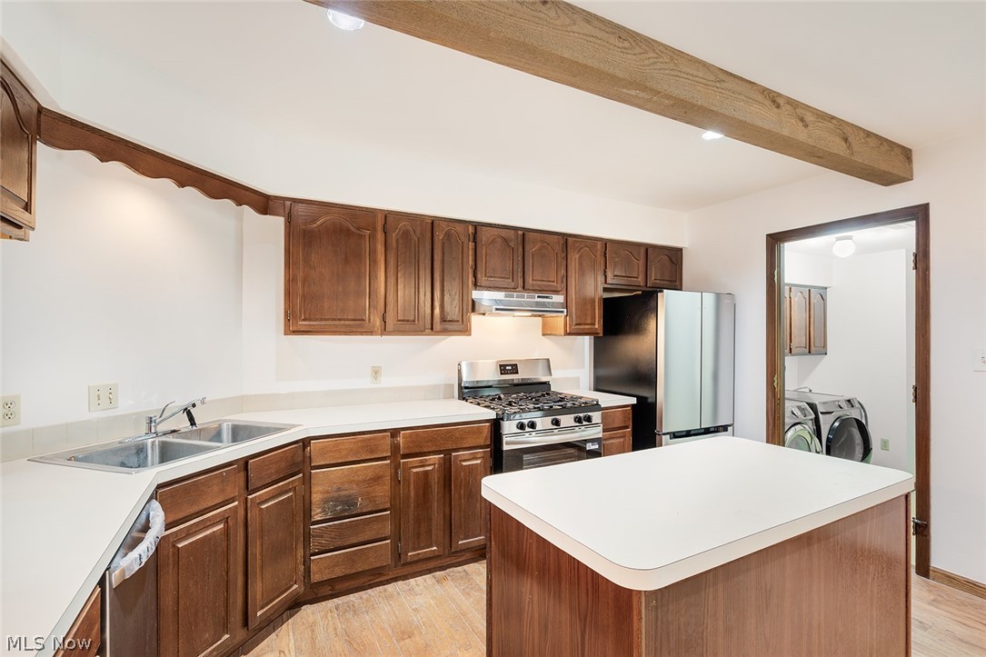 200 Talsman Drive C Property Photo 18