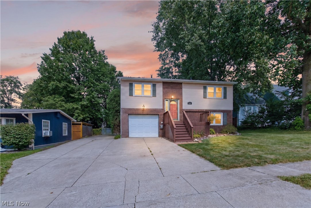 448 Fernwood Avenue Property Photo 1