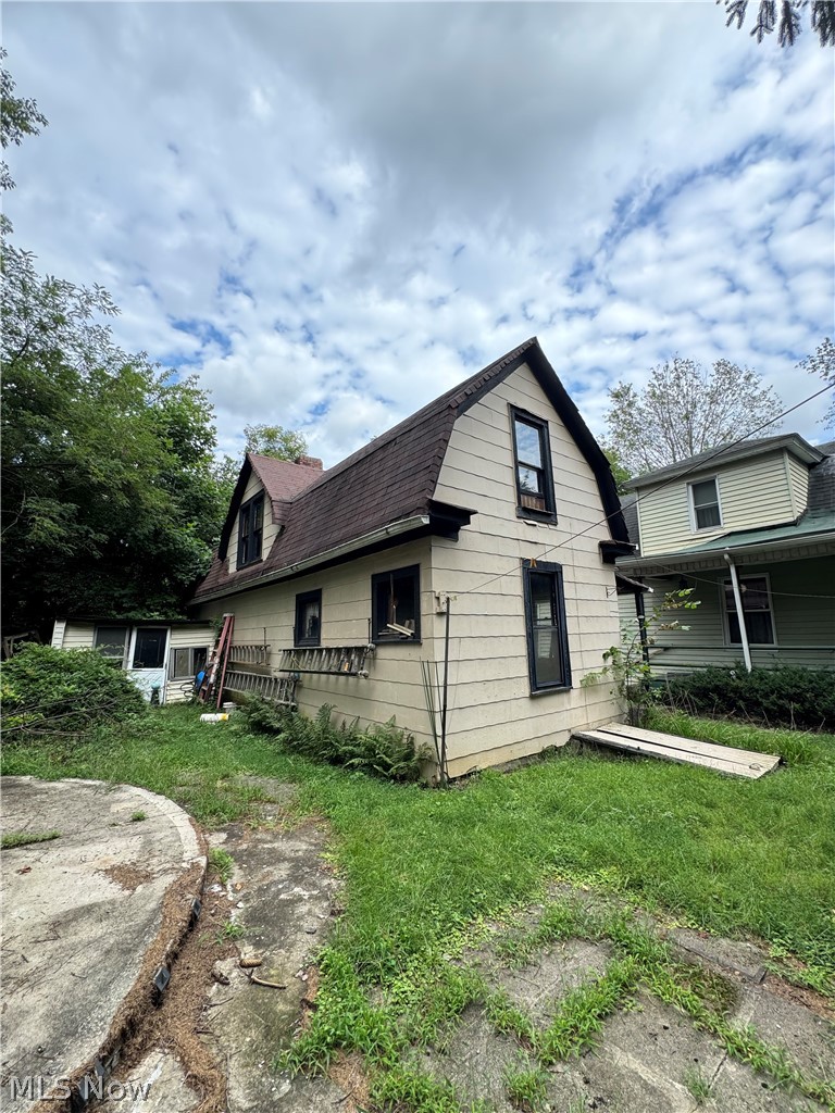 509 Columbus Avenue Property Photo 1