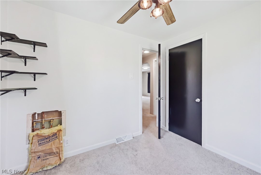 927 Warner Road Se Property Photo 26