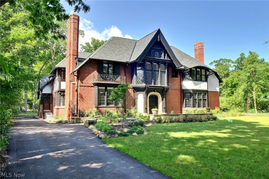 2970 Fairmount Boulevard Property Photo