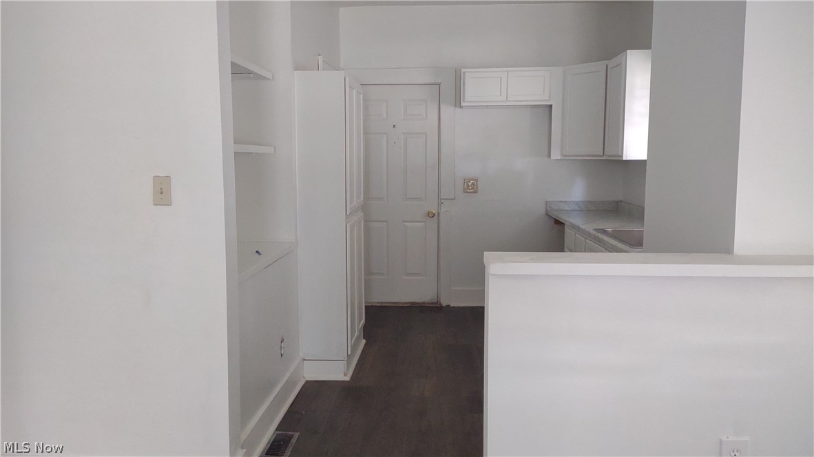 69 W Dalton Street Property Photo 4