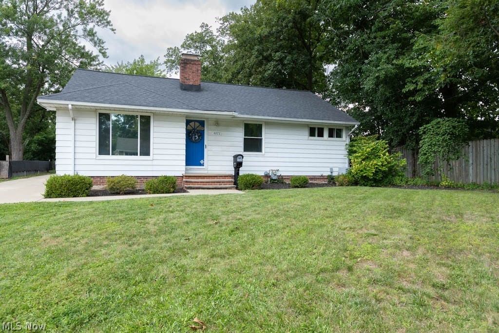 4872 N Randall Drive Property Photo 1