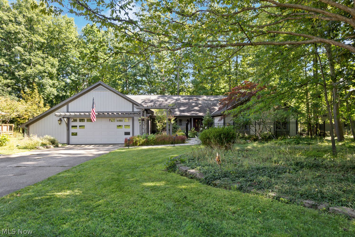 870 Beechwood Drive