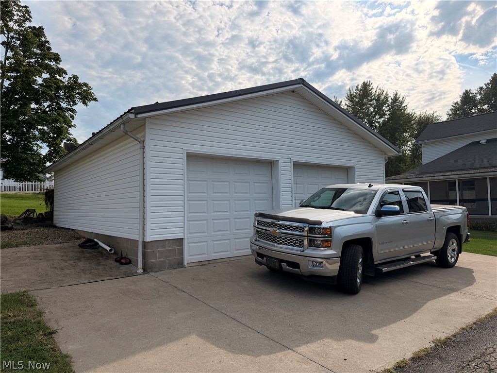 617 Park Avenue Property Photo 31