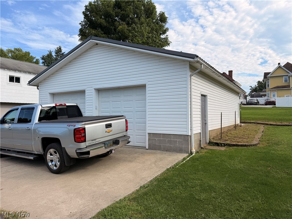 617 Park Avenue Property Photo 37