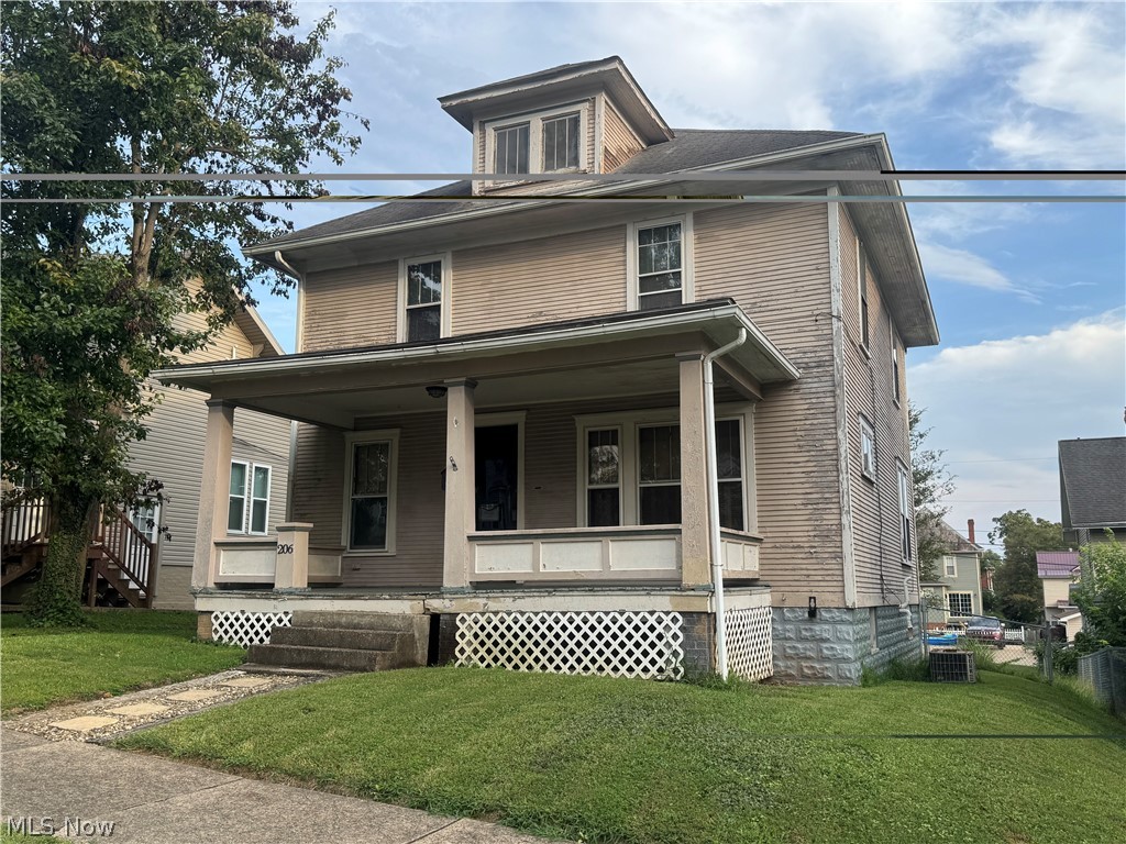 206 E Spring Street Property Photo 1