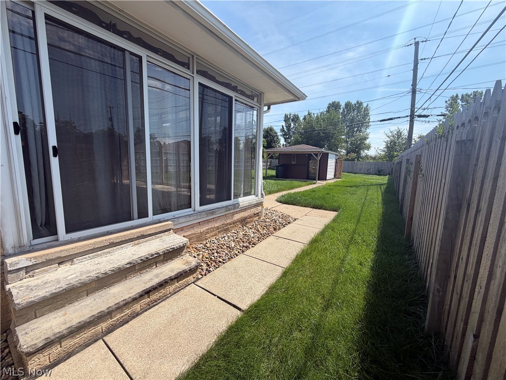 9711 Idlewood Drive Property Photo 41