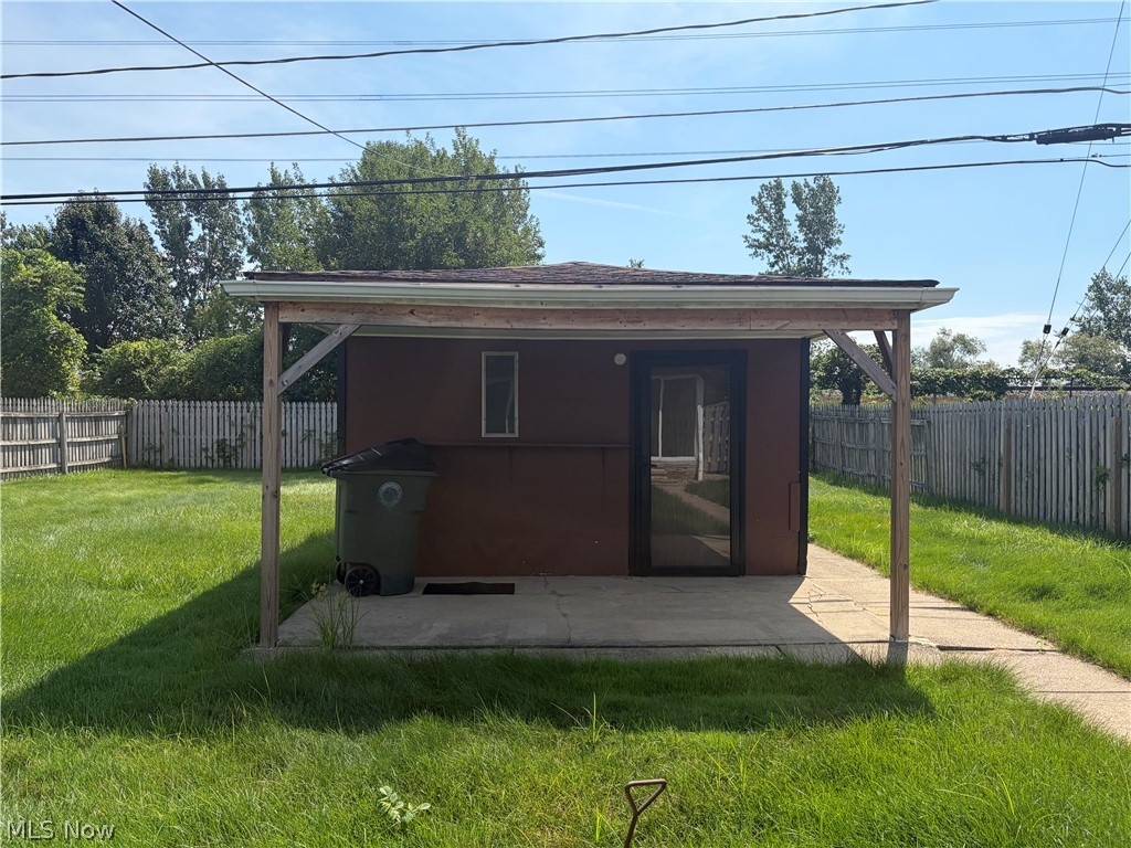 9711 Idlewood Drive Property Photo 44
