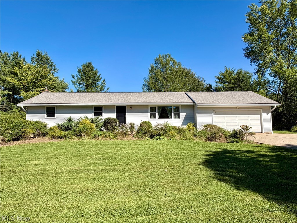 13047 Manor Drive Property Photo 1
