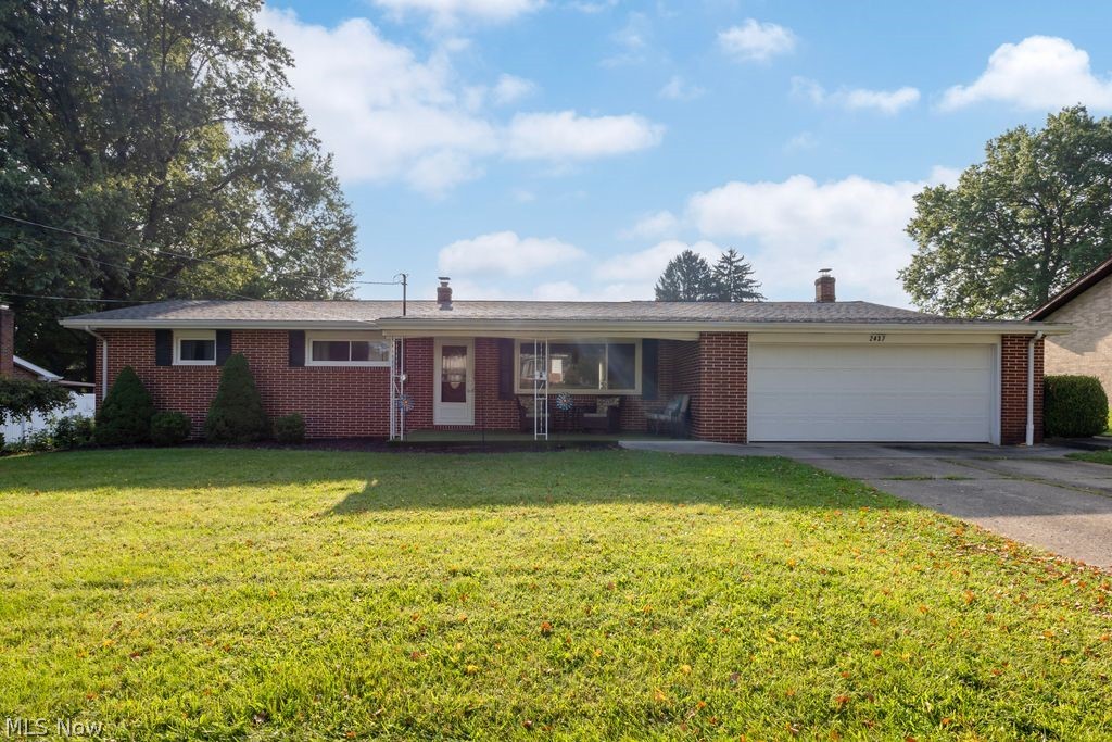 2437 Graustark Path Property Photo 1
