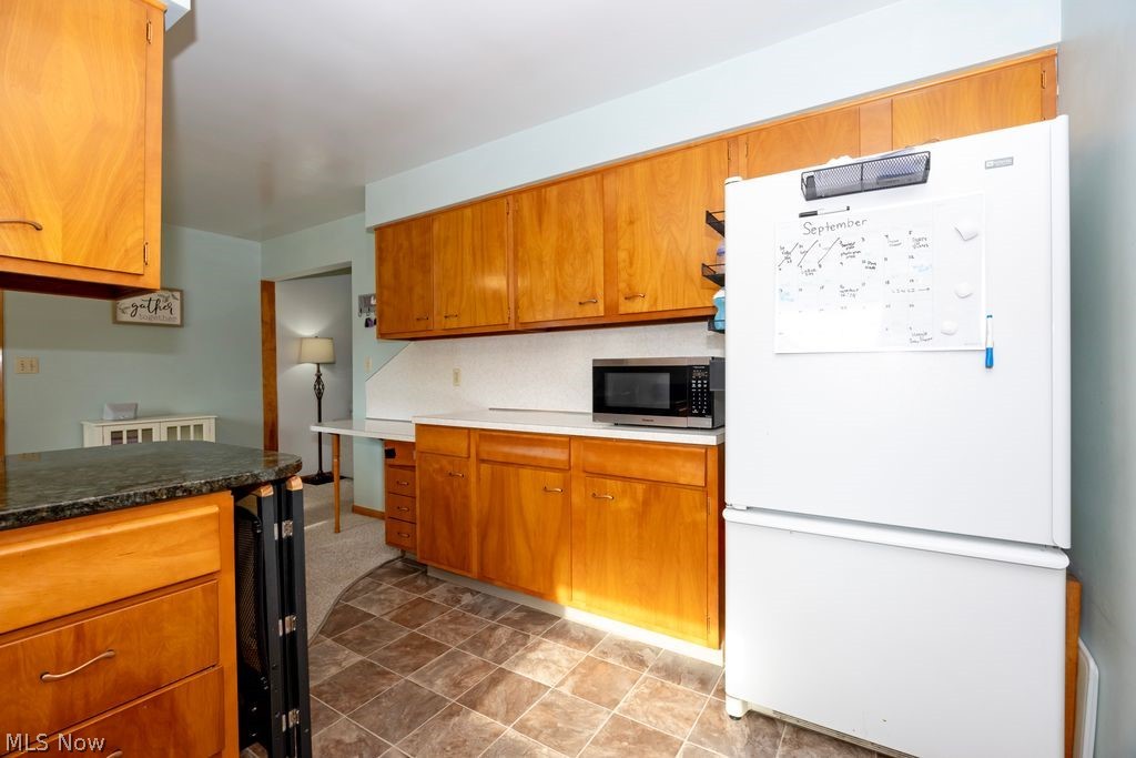 2437 Graustark Path Property Photo 4