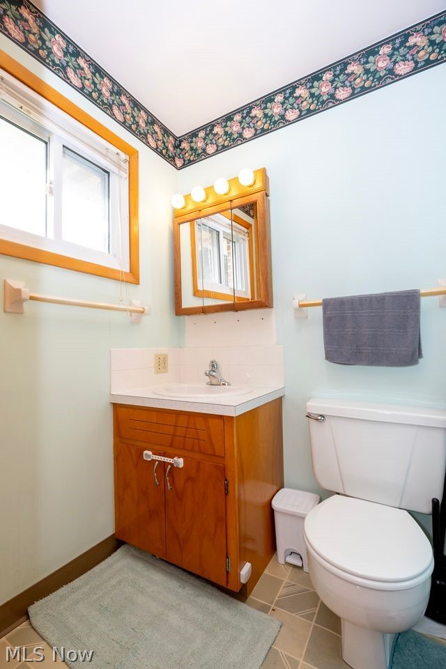 2437 Graustark Path Property Photo 10