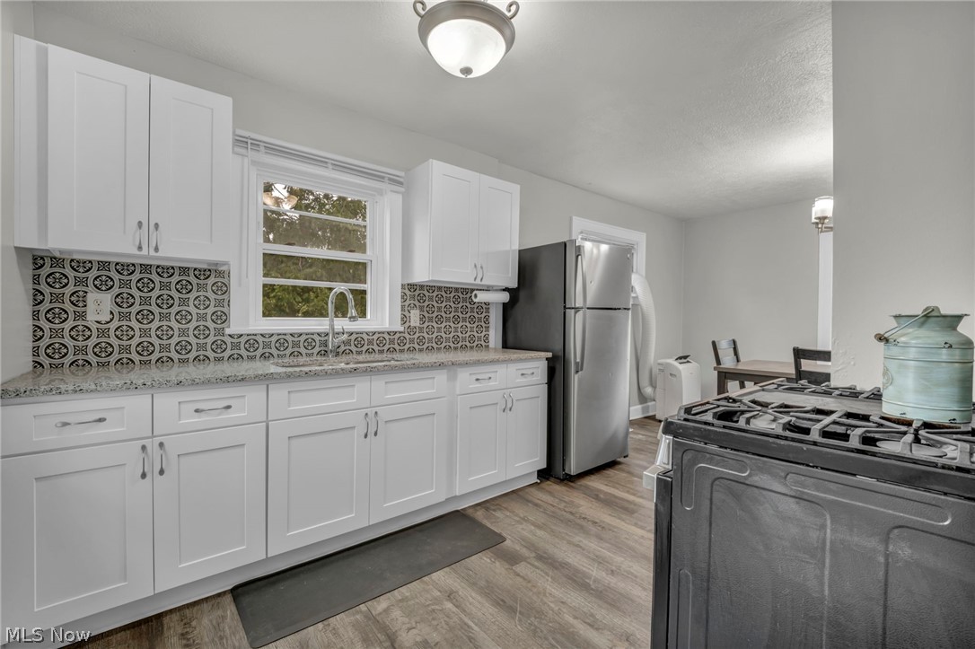 1334 S Seneca Avenue Property Photo 20