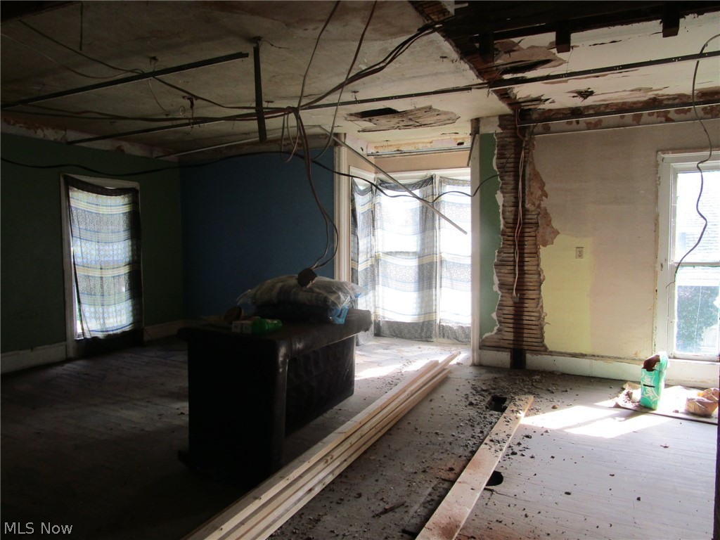 169 W Main Street Property Photo 11