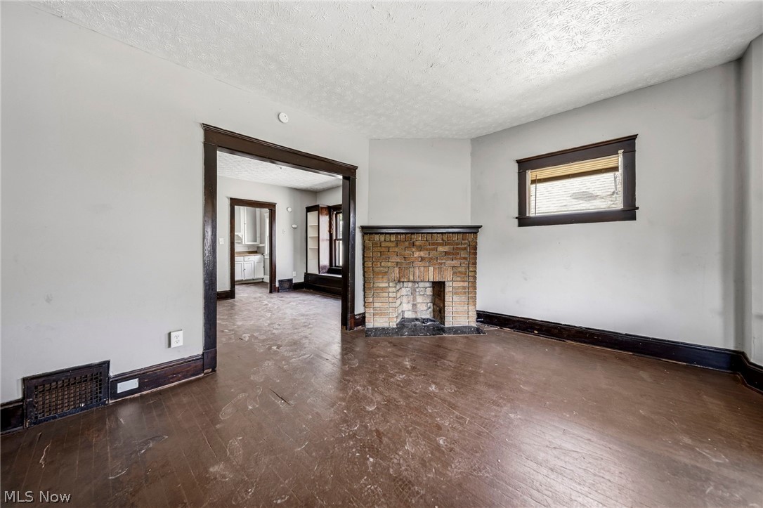 406 E 148th Street Property Photo 18
