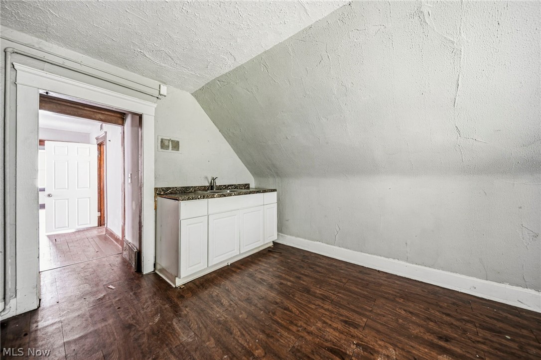 406 E 148th Street Property Photo 31