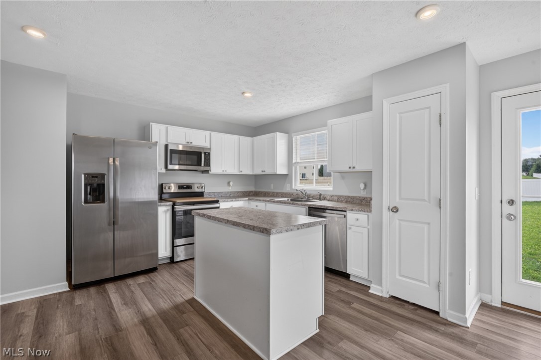 2614 Bishop Oval Property Photo 6