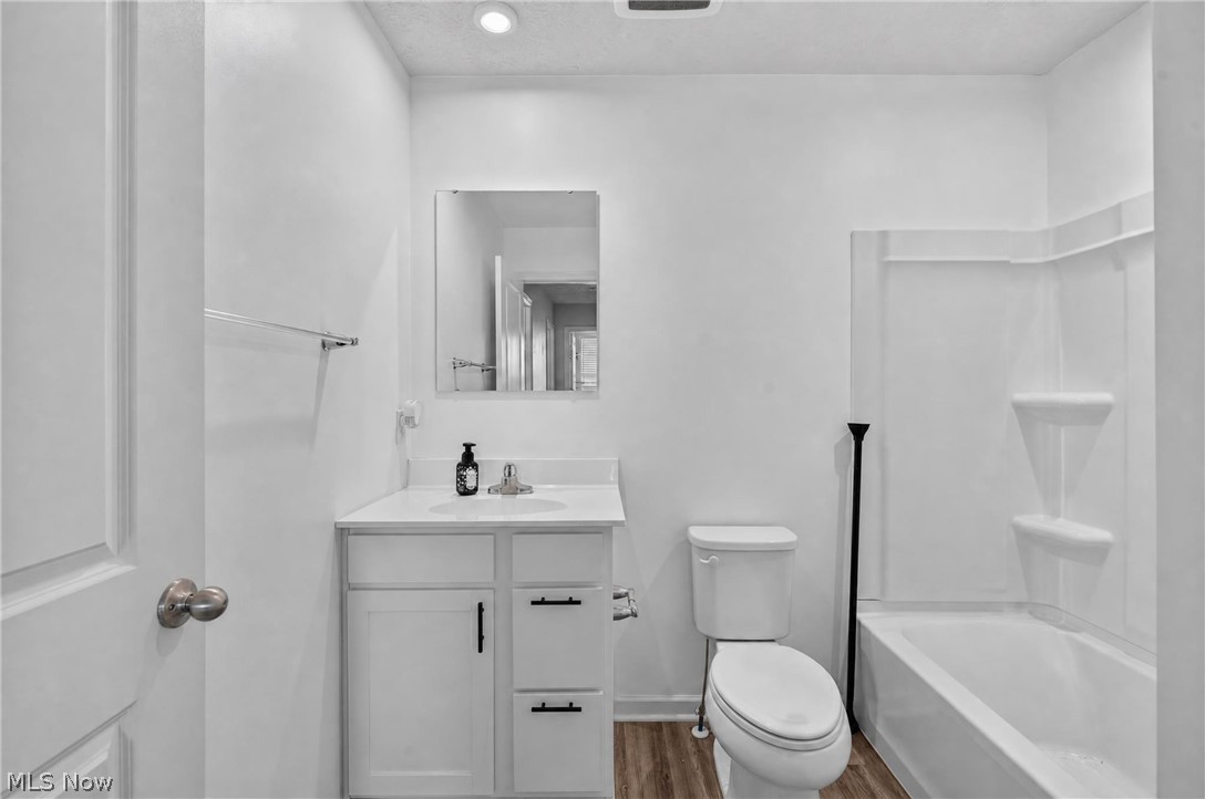 2614 Bishop Oval Property Photo 15