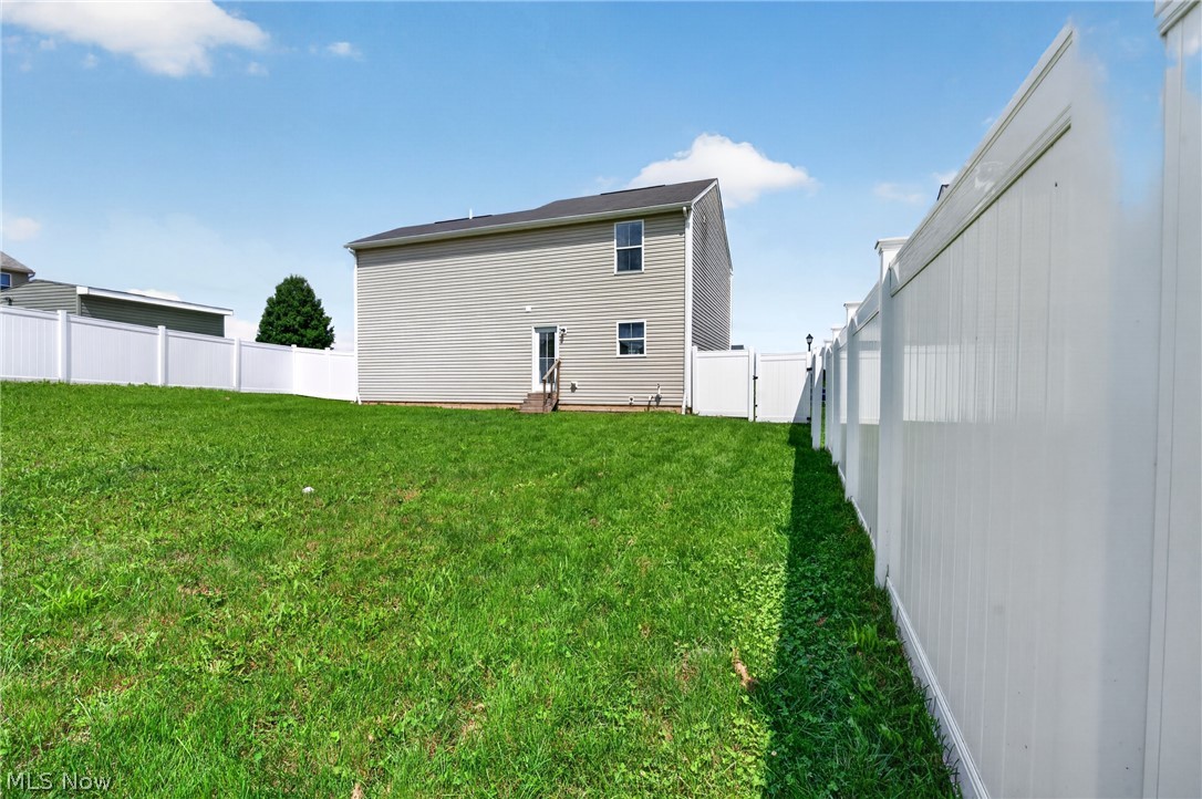 2614 Bishop Oval Property Photo 22