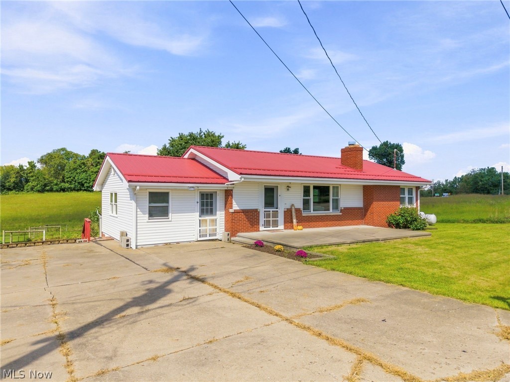 73797 Freeport Road Property Photo 1
