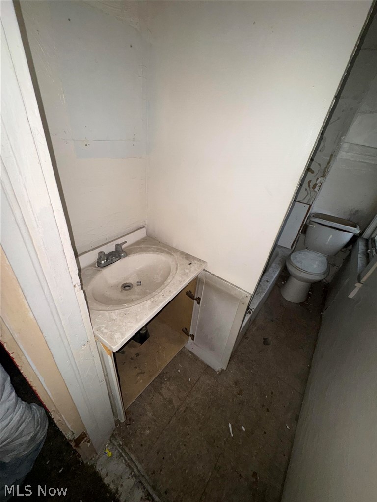 3741 E 71st Street Property Photo 5