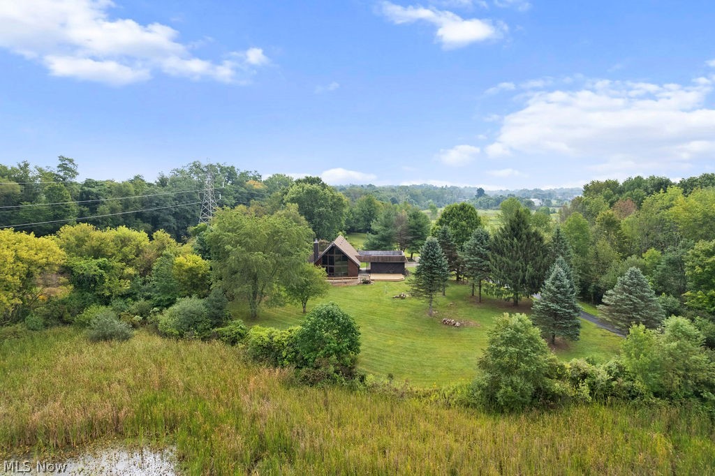7734 Seasons Road Property Photo 3