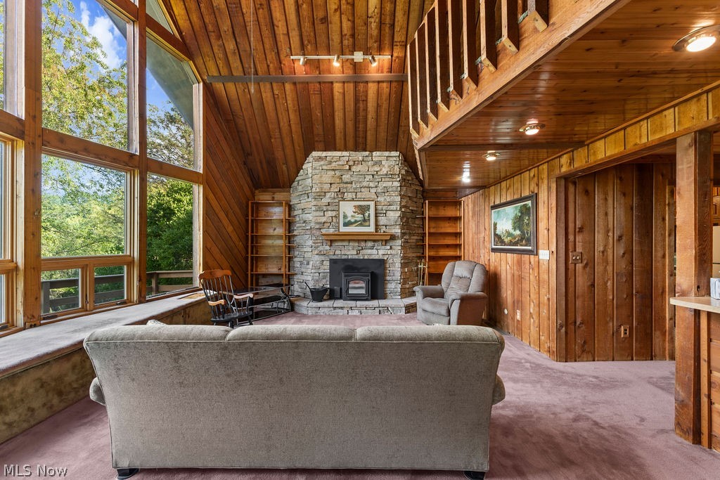 7734 Seasons Road Property Photo 5
