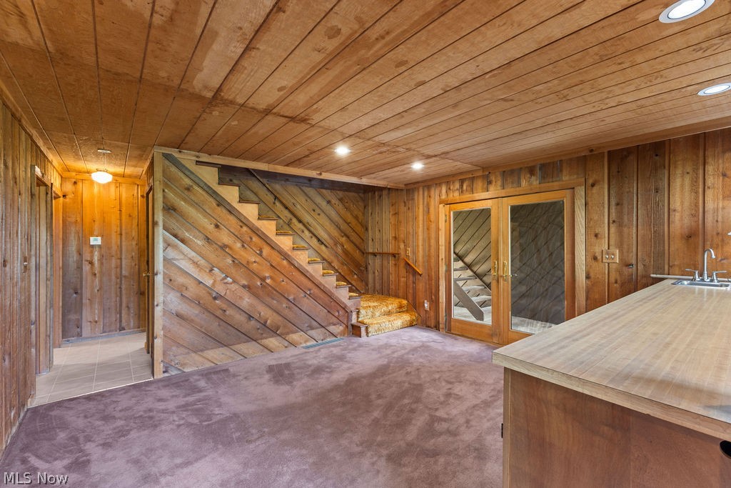 7734 Seasons Road Property Photo 10