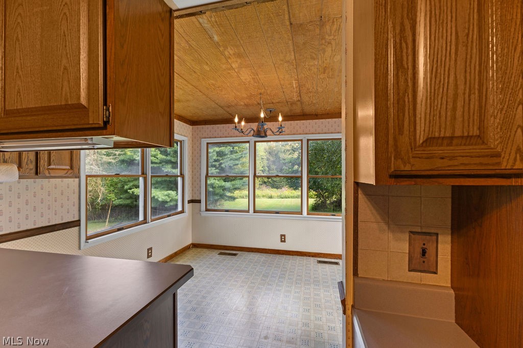 7734 Seasons Road Property Photo 17