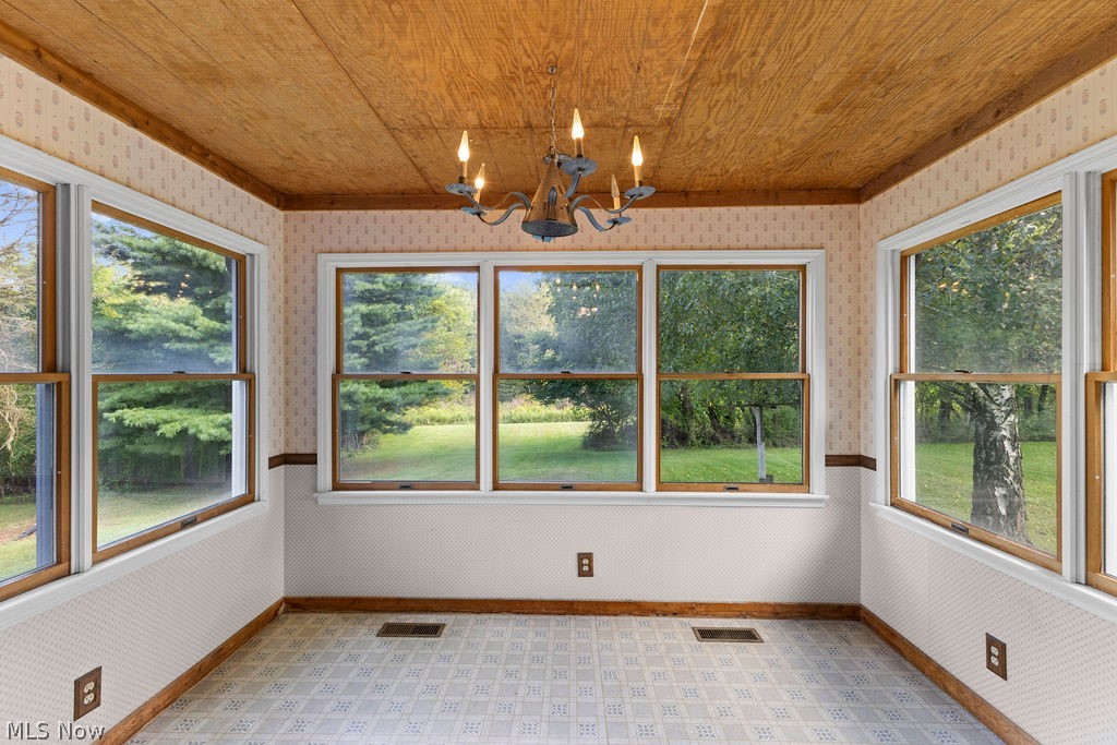 7734 Seasons Road Property Photo 18