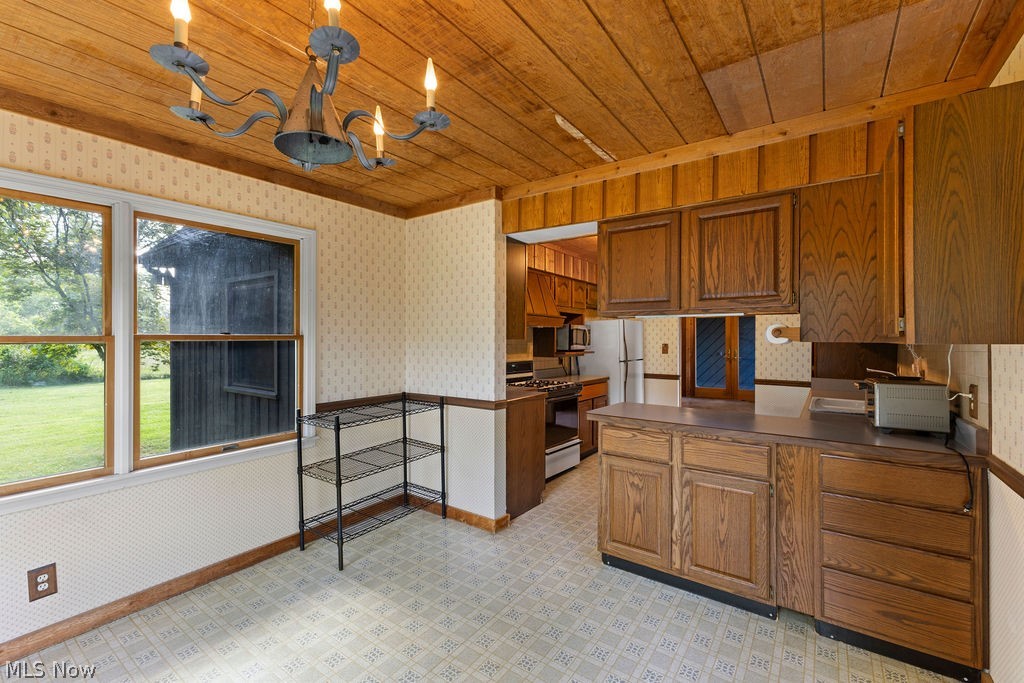 7734 Seasons Road Property Photo 19