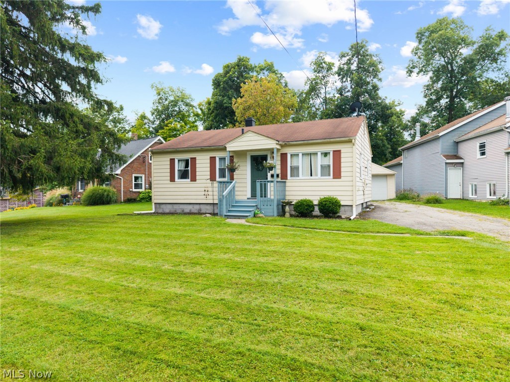 454 W Park Boulevard Property Photo 1