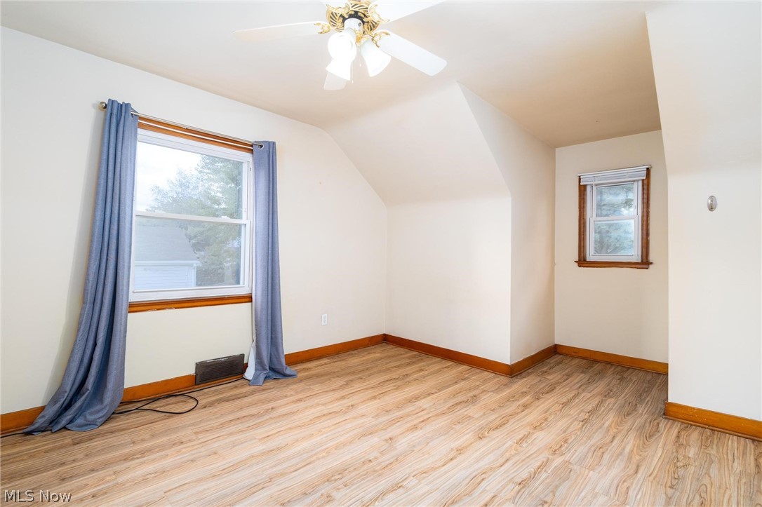 122 W Belleview Drive Property Photo 15