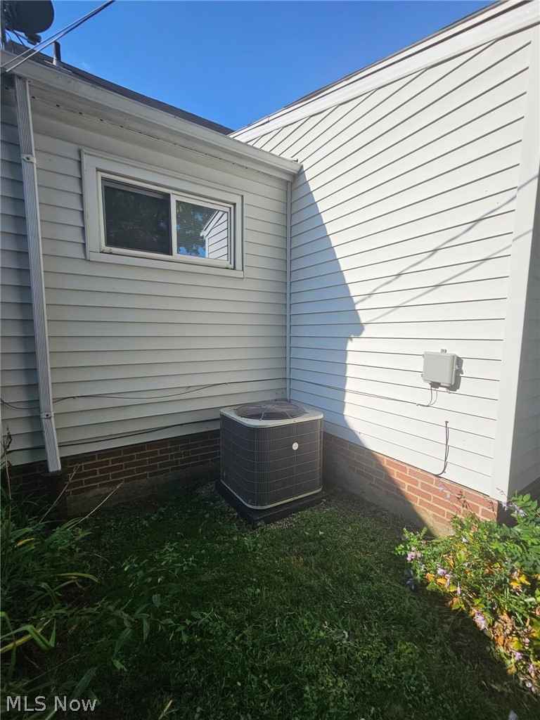 4237 Stonehaven Road Property Photo 4