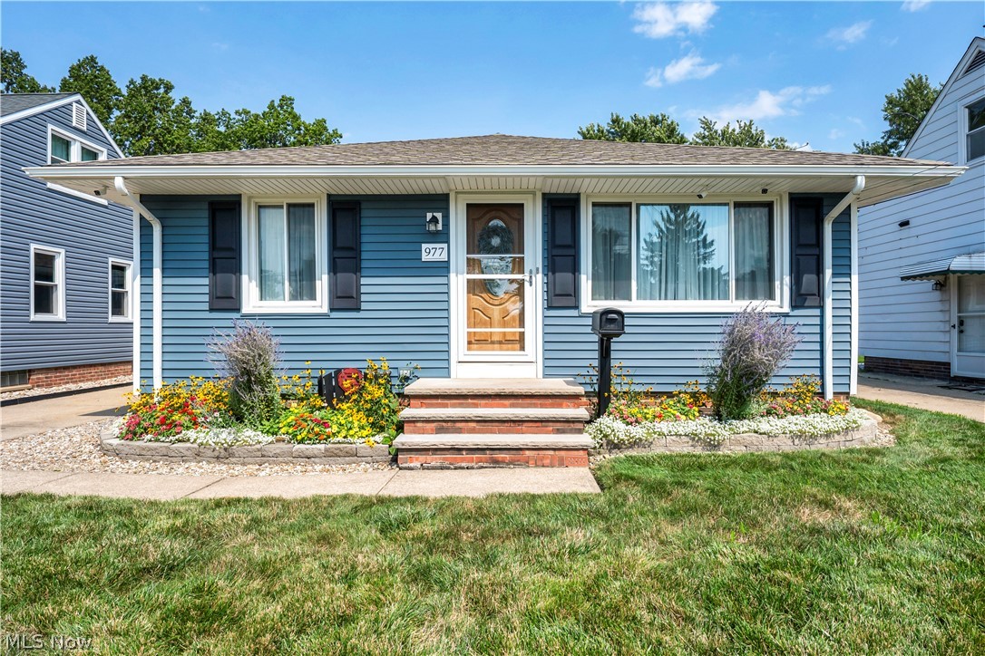 977 Lloyd Road