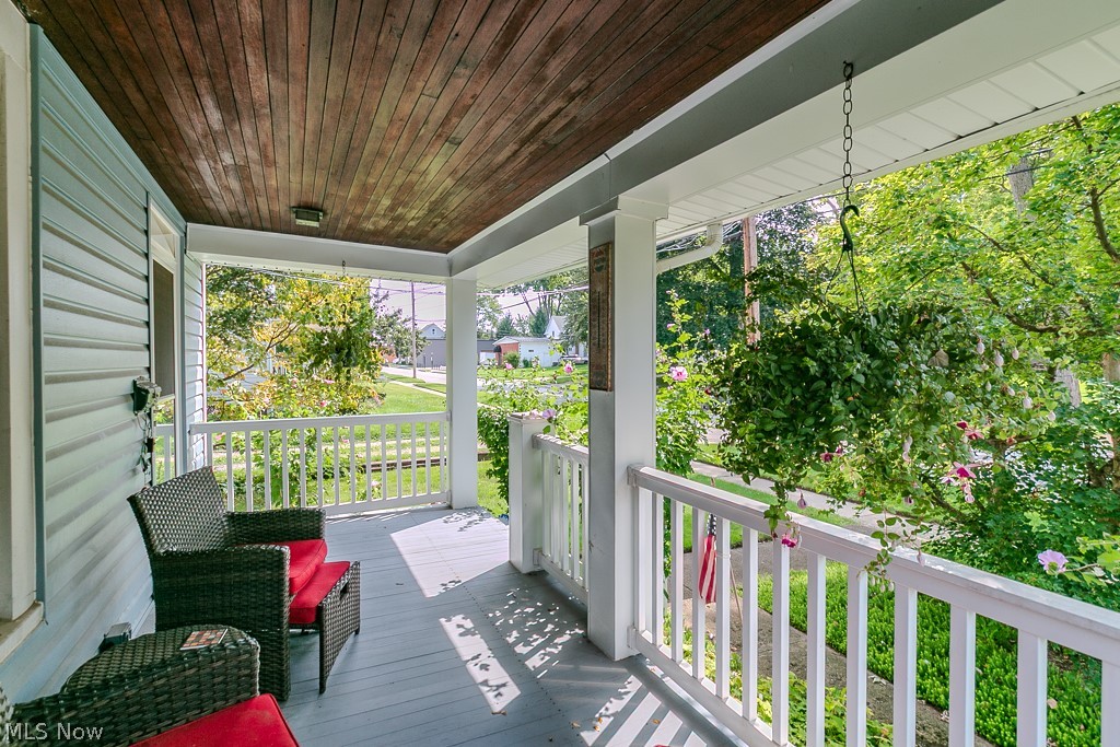 37841 2nd Street Property Photo 5
